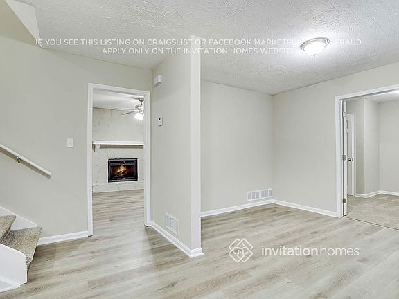 4th image of 370 Madeline Cir