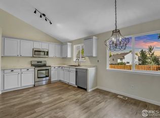 1018 Red Oak Dr, Longmont, CO 80504