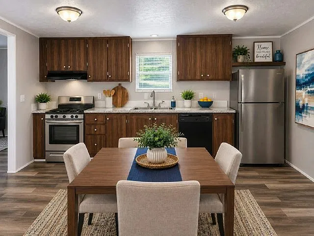 3 bed, 1232 sqft, $2,100 — Photo 2