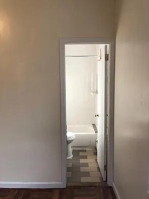 Rented by Sun Realty New York Inc | media 25