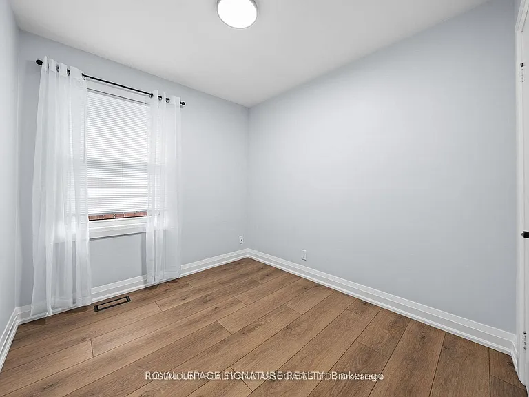 480 Browning St — Photo 11