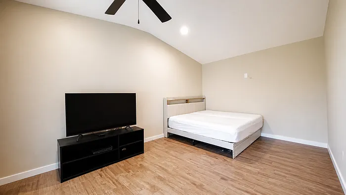 2885 Coral St #1 — Photo 3