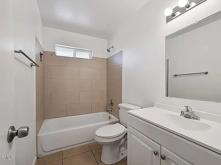1912 W Hayward Ave #11 — Photo 13