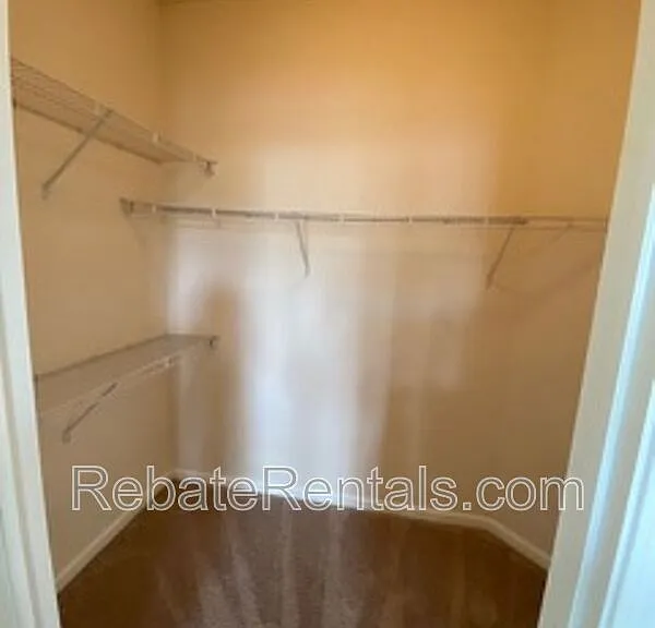 8290 Gate Pkwy W #102 — Photo 5