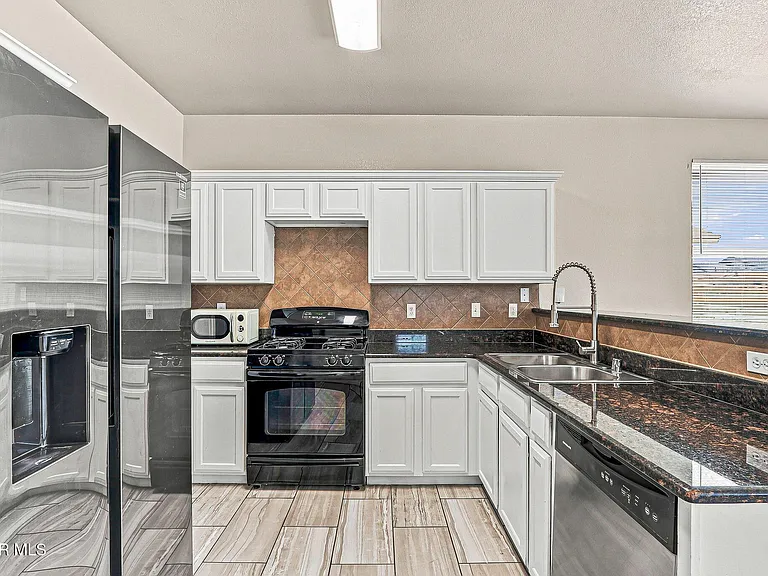 14469 Jacinto Ramos Ave #14469 — Photo 14