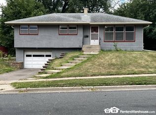 30 Logan Ave E, West Saint Paul, MN 55118
