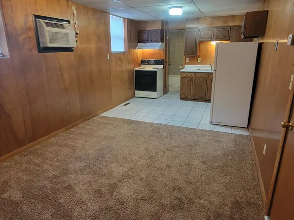 1011 Lincoln St, Vermillion, SD