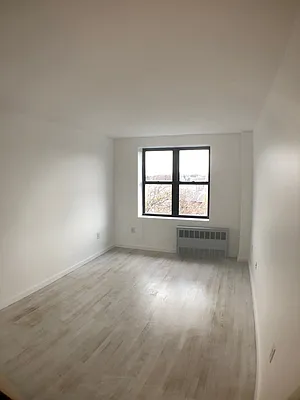 Rented by Lang Realty LLC | media 15