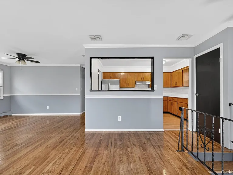 9 Bay Beach Ave — Photo 7