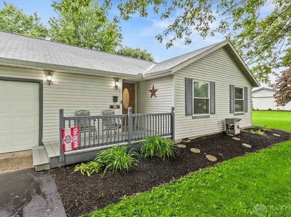 40 Dooley Dr, North Lewisburg, OH 43060