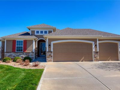 4815 Augusta Dr, Basehor, KS, 66007