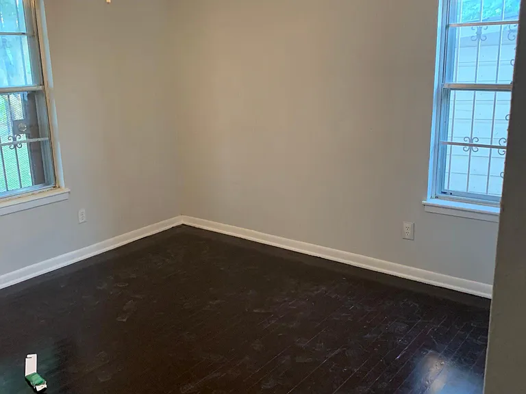 Spacious primary bedroom.