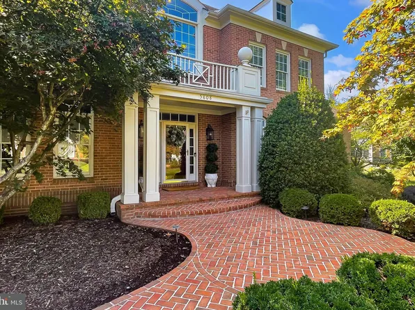 5808 Ridings Manor Pl, Centreville, VA 20120
