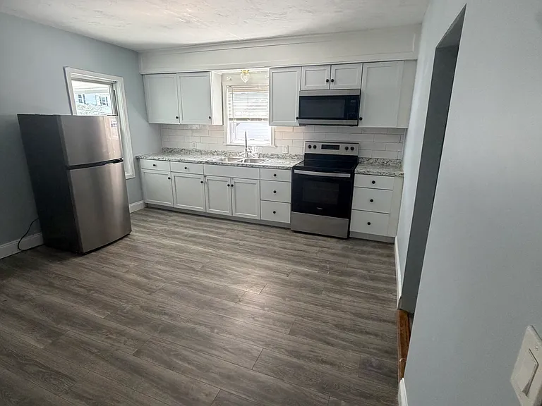 74 Bouvier Ave #2 — Photo 2