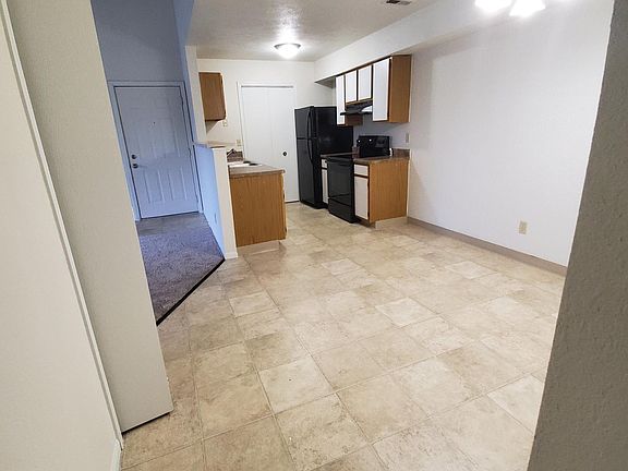 5th image of 6022 Applegrove Ln