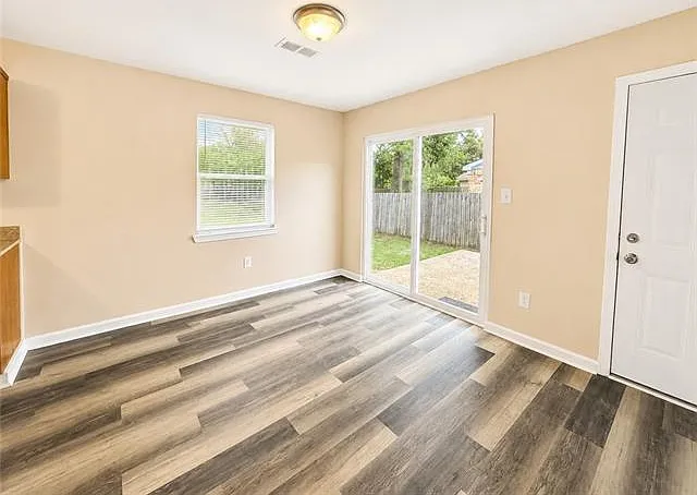 4011 Parkbrook Dr — Photo 6