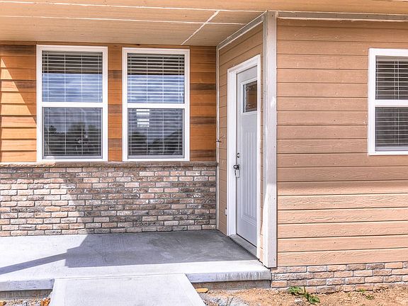 2nd image of 606 Hope Ave