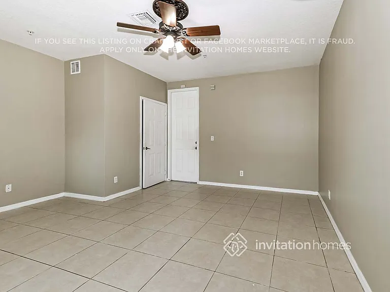 4304 Main St — Photo 14