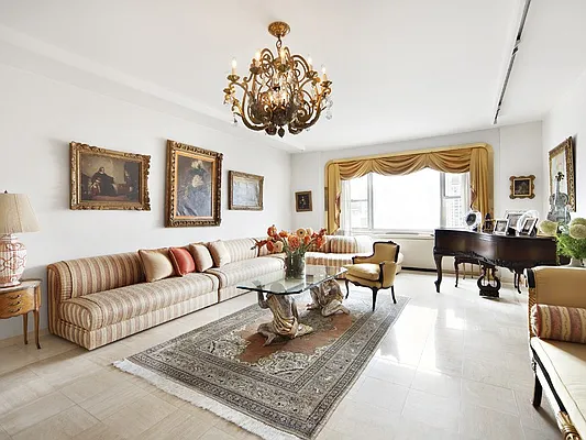 Sold by Sotheby's International Realty | media 4