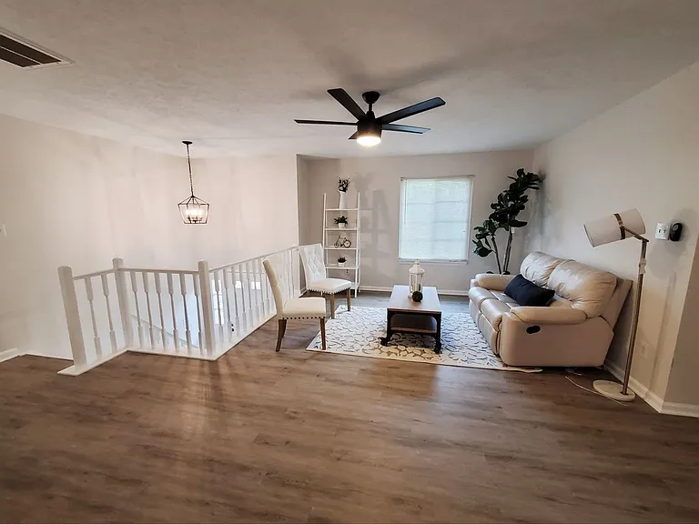2824 Henslowe Dr — Photo 27