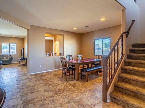 2nd image of 453 W Courts Redford Pl