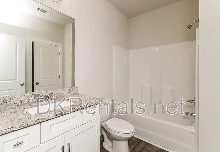 140 Stewart Glen Dr — Photo 18