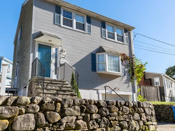 121 Hibiscus Ave, Waltham, MA 02451