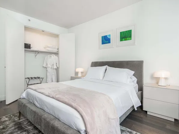 148 1st Street image 150 of 204