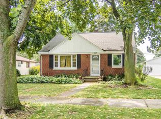 1015 Rockdale St, Green Bay, WI 54304