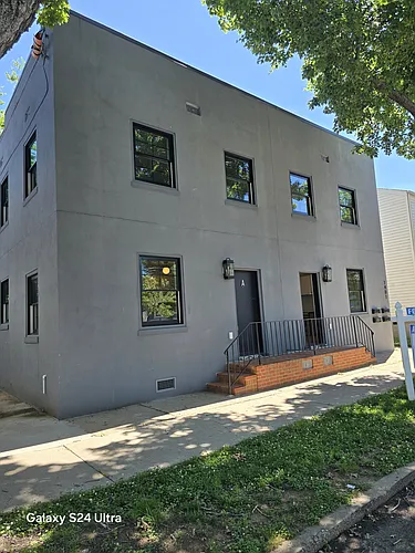 1401 Charles St #A Photo 1