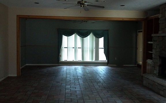 2nd image of 483 Longleaf Dr E