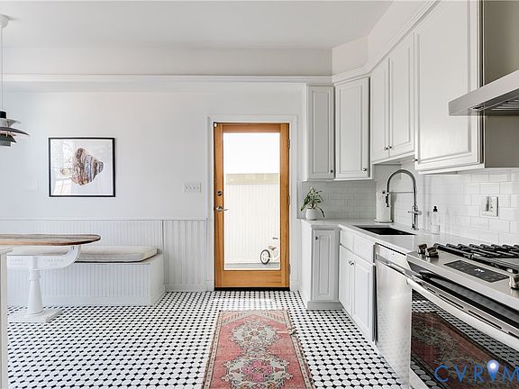 4th image of 307 N 31st St