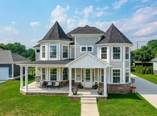 19397 Rachael Dr, Macomb, MI 48042