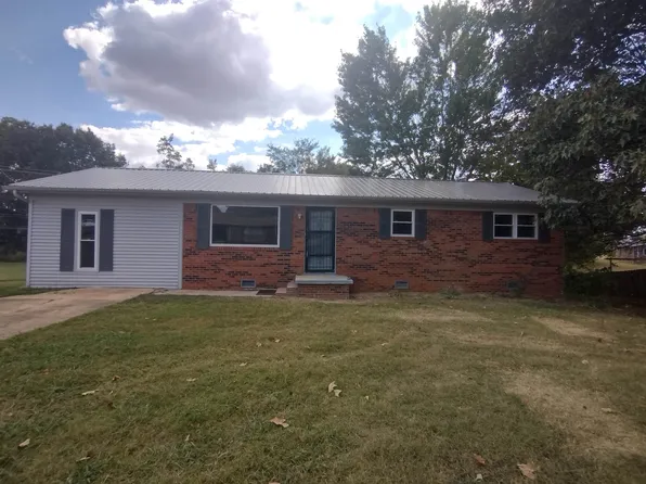 810 McManis Ave, Newbern, TN 38059