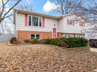 441 Armor Rd, Springfield, IL 62704