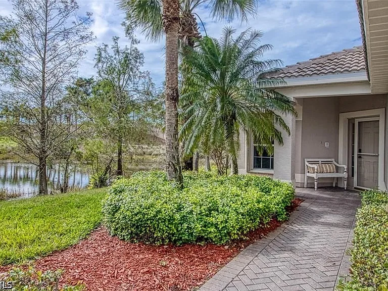10072 Oakhurst Way — Photo 4