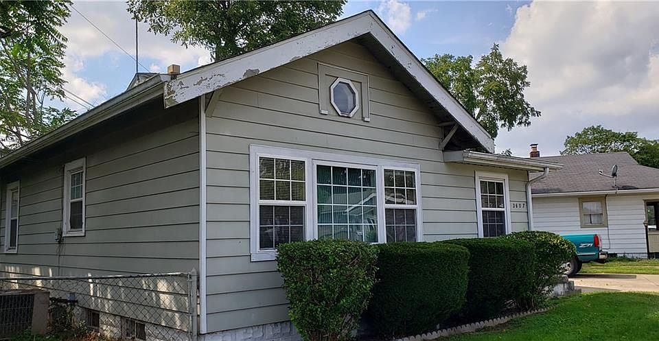 1st image of 3607 Creston Dr