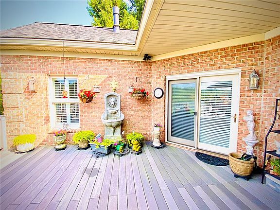 4th image of 120 49th Avenue Pl NW