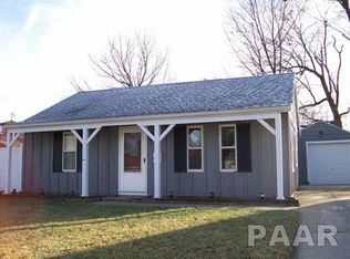 1516 Loretta St, Pekin, IL