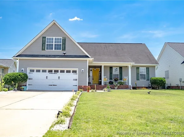 1403 Avoncroft Dr, Fayetteville, NC 28306