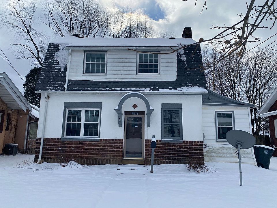 1st image of 1578 Pilgrim St