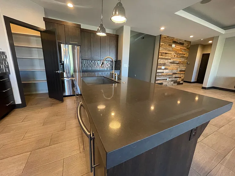 2676 S 3030 E — Photo 6