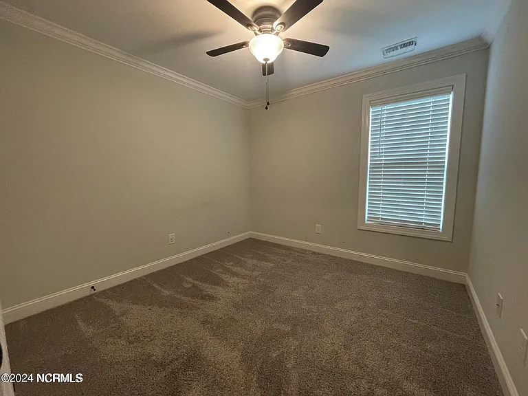 1525 Penncross Dr — Photo 15