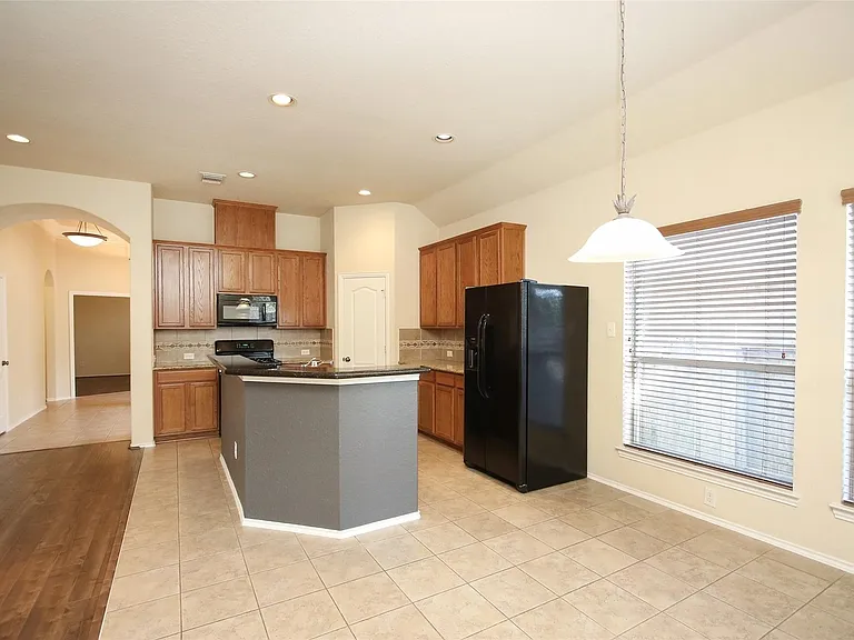 23118 Century Plant Dr — Photo 13