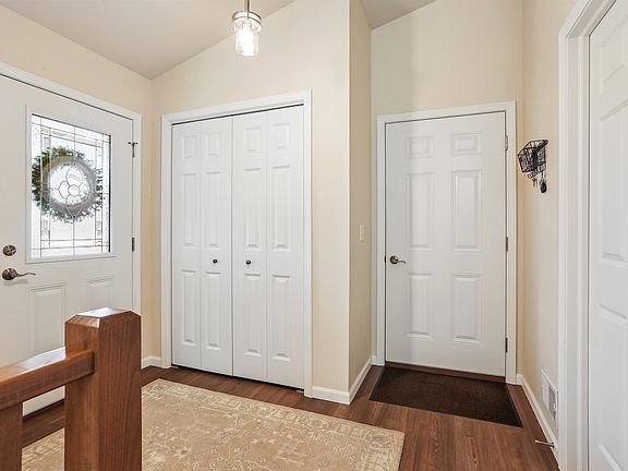 3rd image of 2723 River Ln