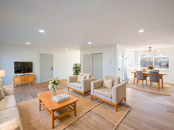 2nd image of 450 6th St NE APT 19