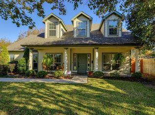 1220 W Marvin Ave, Waxahachie, TX 75165
