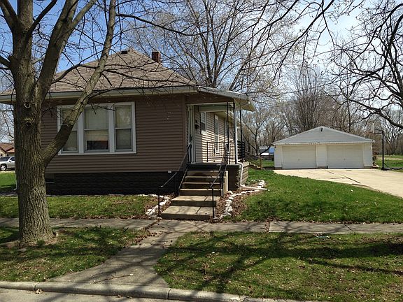 2nd image of 520 Frank St