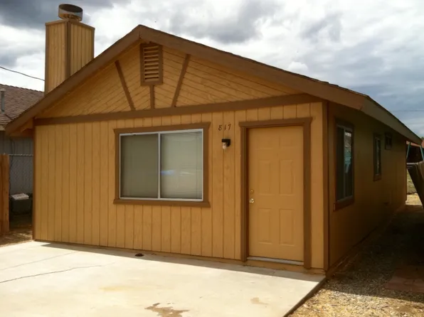 817 Fir Ln, Big Bear City, CA 92314