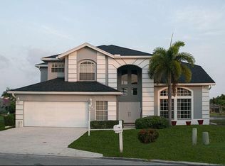 5085 Lochwood Ct, Naples, FL 34112